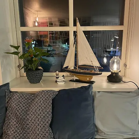 Charming On The Harbour Holiday home *
